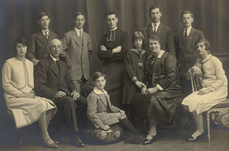 The family of Henri Noë and Leontine de Pape
