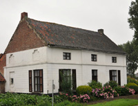 Kluizen, farmhouse