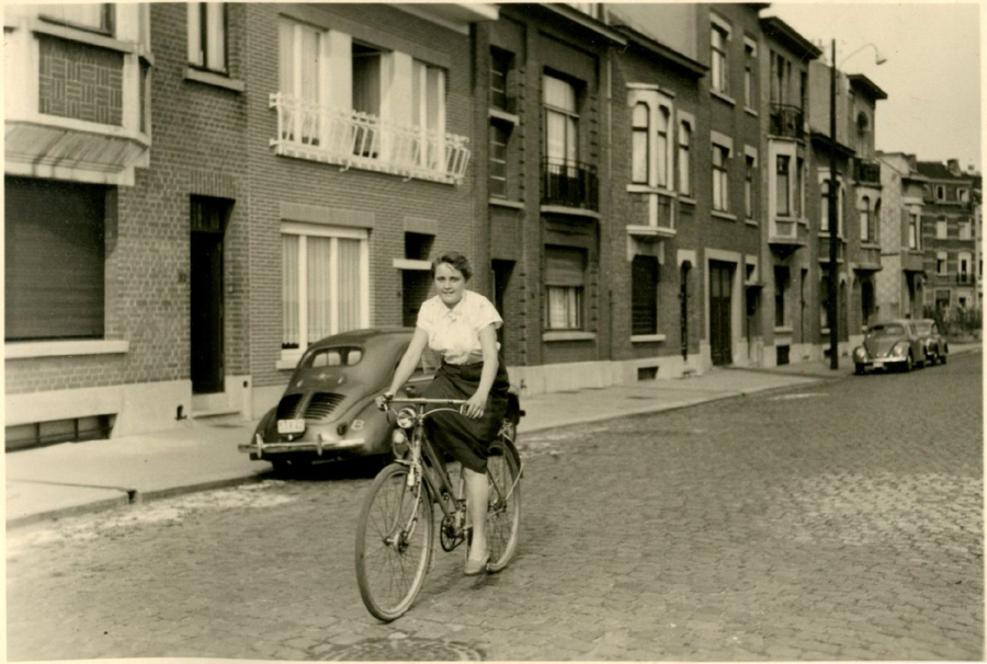 Josée dans la rue Fuchsias à Molenbeek-St.-Jean