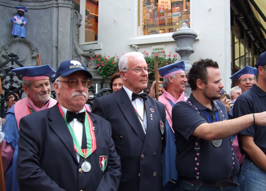 Manneken Pis and the Order of the Pink Elephant