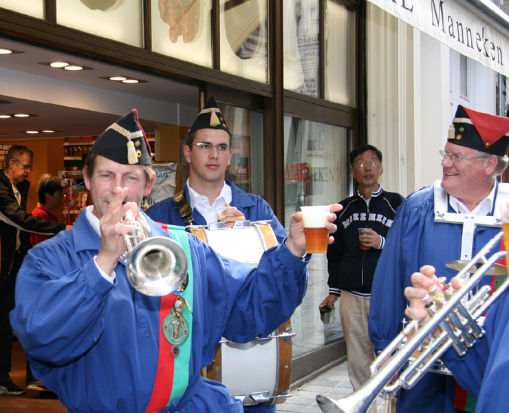 A new costume: the Order of the Fellows of St.-Lawrence