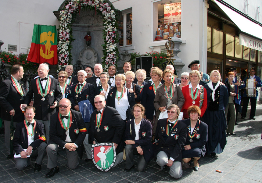 A new costume: the Order of the Fellows of St.-Lawrence
