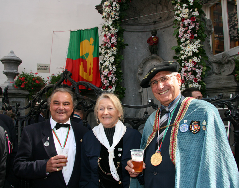 A new costume: the Order of the Fellows of St.-Lawrence
