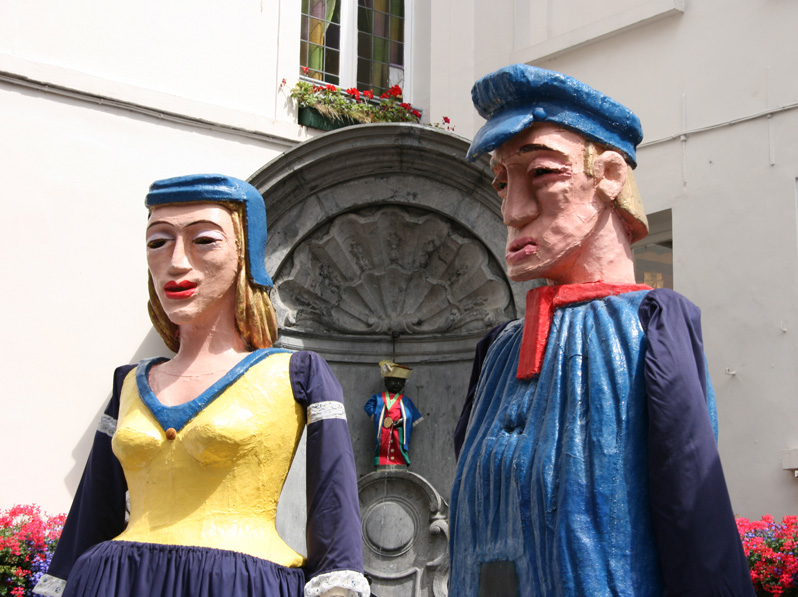 Manneken Pis et la Parade des Géants