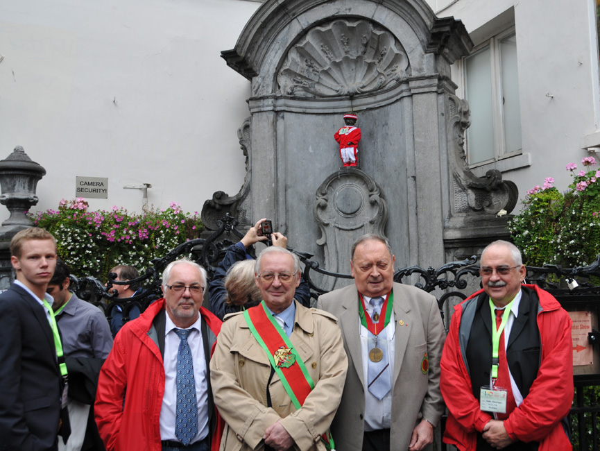 Manneken Pis et le Comité Travailliste International