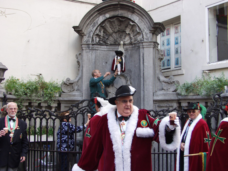Manneken Pis and a beer called Kriek