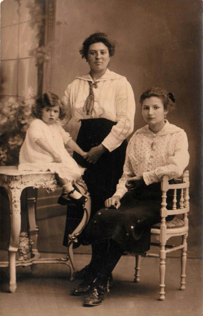 Cecile, Celina en Gerarda Bonte