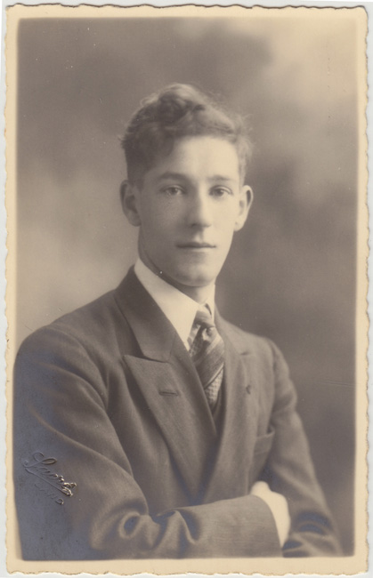 Albert Noë, young man