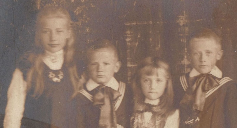 Vlnr: Estelle, Maurice, Agnes en Gerard.