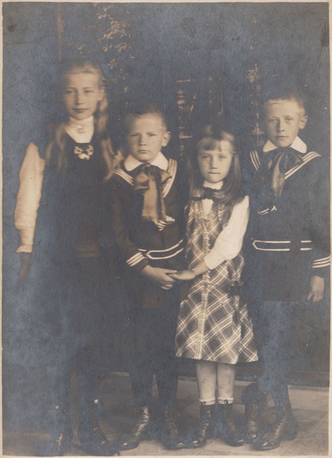 Vlnr: Estelle, Maurice, Agnes en Gerard.