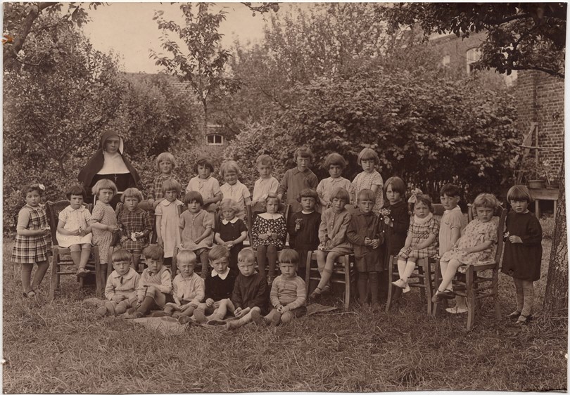 Een klasfoto met Fritz en Frans Ryckaert
