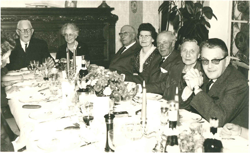 Feest voor het huwelijksjubilee van Zulma en August