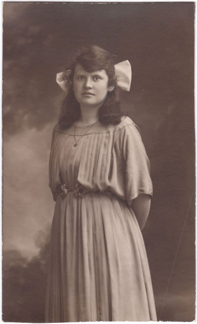 Paula Van Peteghem in 1922