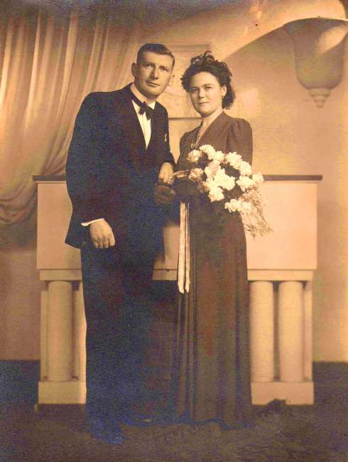 Huwelijksfoto van Leon Michel Van Peteghem en Joanna Marginet