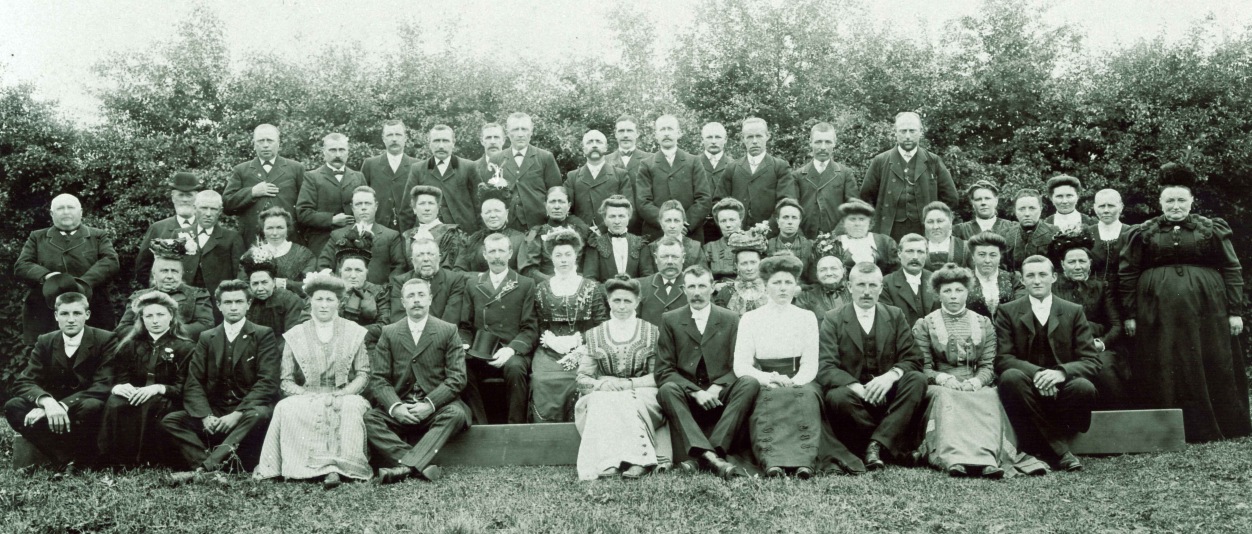 Huwelijksfoto van Marie-Louise Haverbeke en Jules Wijffels