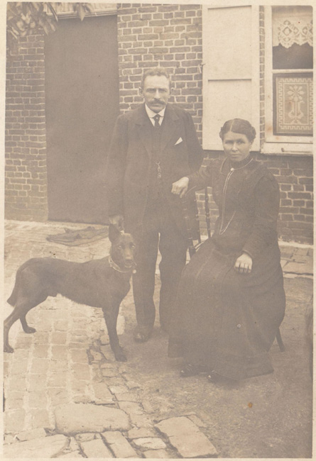 Man en vrouw met hond