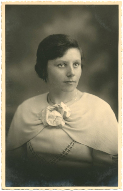 Clara Van Vooren