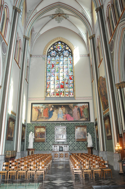 In de St.-Vincentiuskerk van Eeklo
