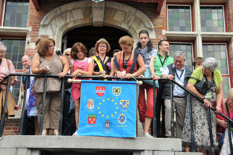 Eeklo receives its twin cities