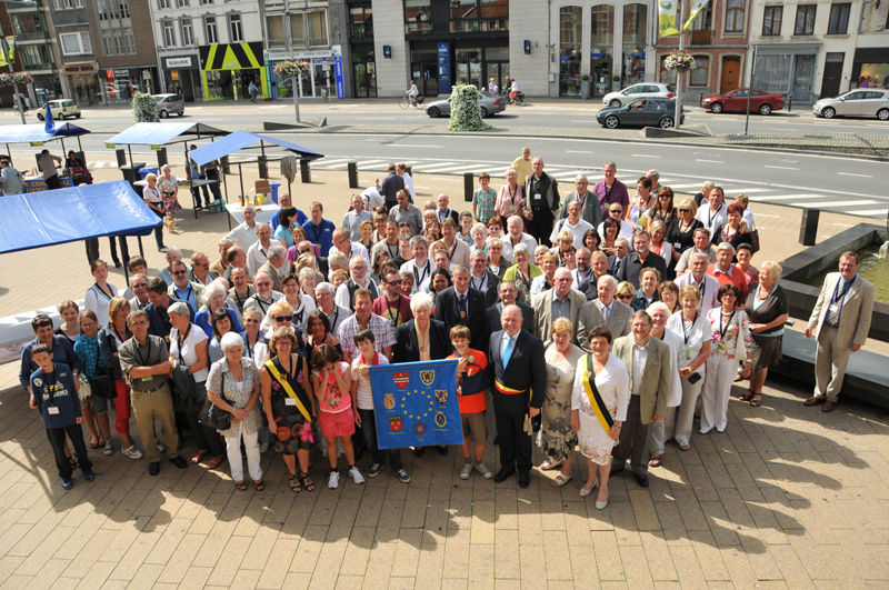 Eeklo receives its twin cities