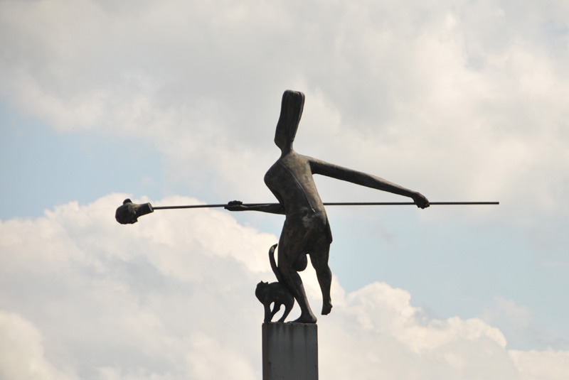 The statue of Eeklo's Rebaker
