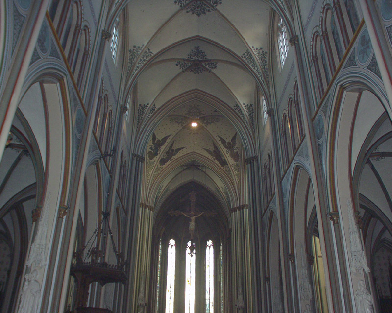 Inside Eeklo's Saint Vincent's church