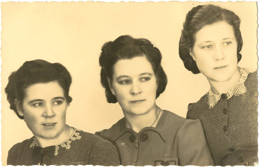 Gabrielle, Gisèle en Lea de Pape