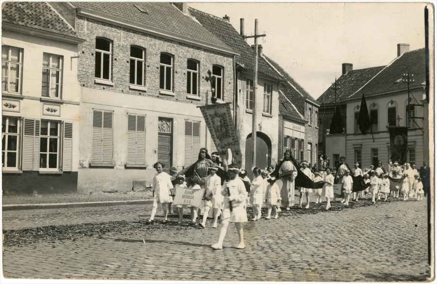 Processie in Boekhoute