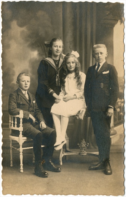 De vier kinderen van Irma De Bock en Emiel Noë