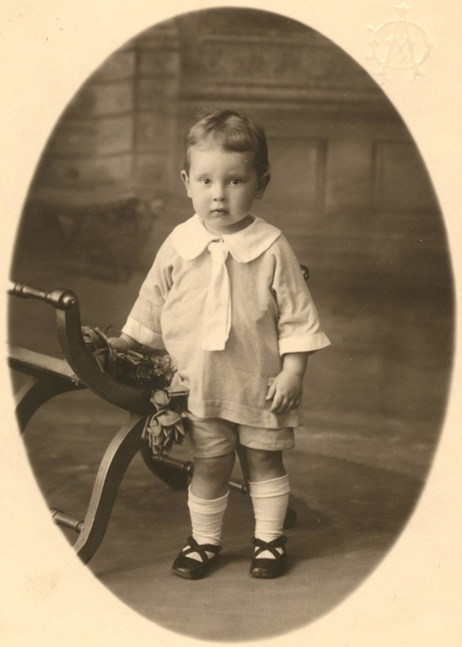 Luc Heyde (of Lucien De Neve?)