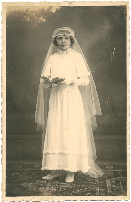 Plechtige Communicant Anna Claeys