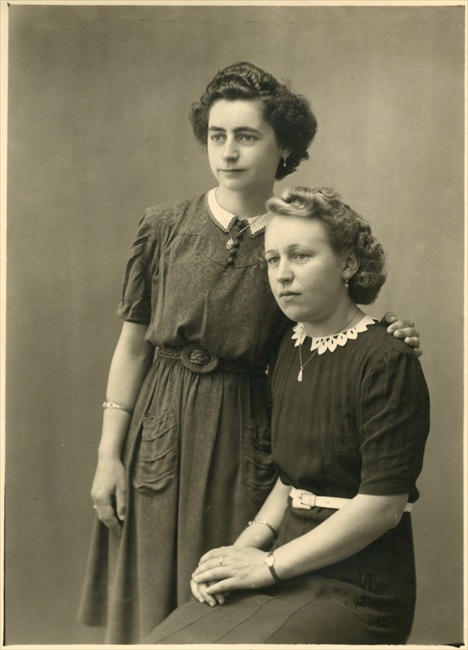 Zussen Maria (links) en Anna Hollebosch