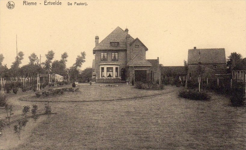 De pastorij van Rieme