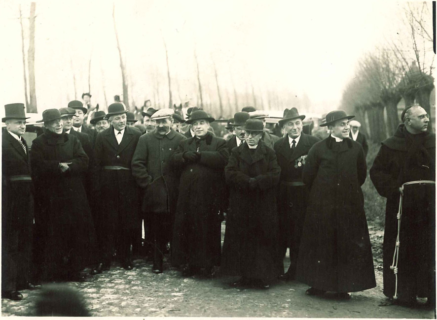 Inhuldiging van E. H. Van de Maele als nieuwe pastoor van St-Margriete