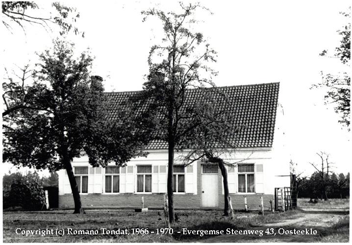 Evergemse Steenweg 43, Oosteeklo