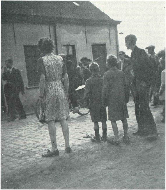De eerste Canadese soldaten in Eeklo